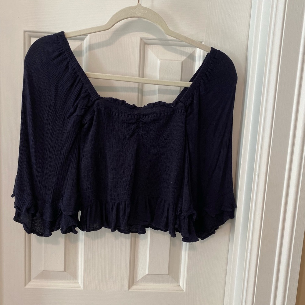 Hallelu black stretchy material top